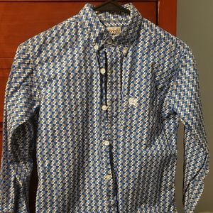 Boys Cinch shirt size 10.  Great condition!
